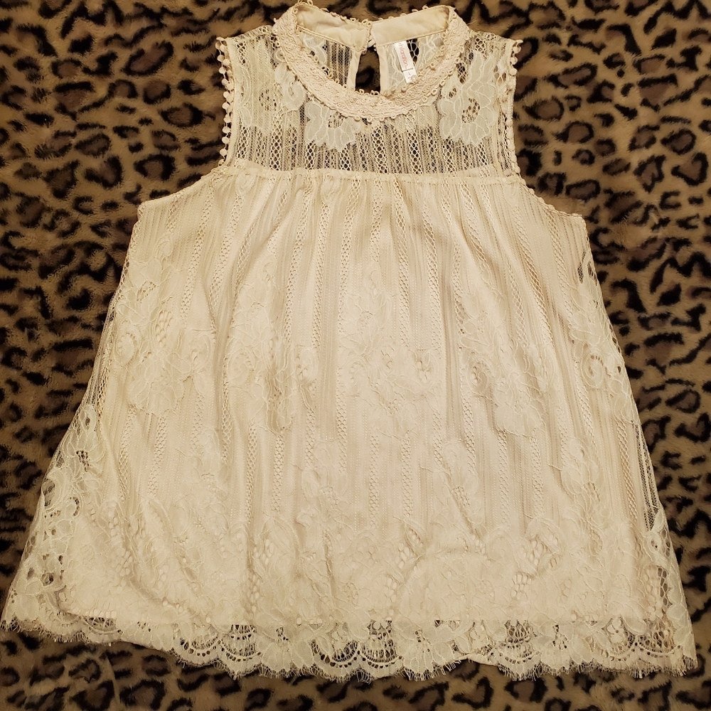 Flowy lace tank
